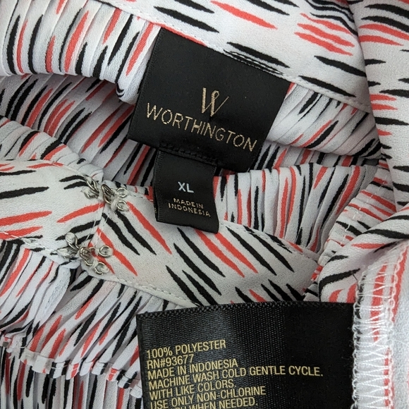 Halter Style Dressy Tank Top - Picture 4 of 7